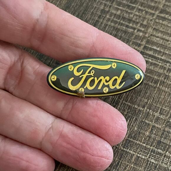 Collectibles Cars Nascar Fans Lot of 02 Pins Ford & Rusty Wallace - Picture 2 of 7